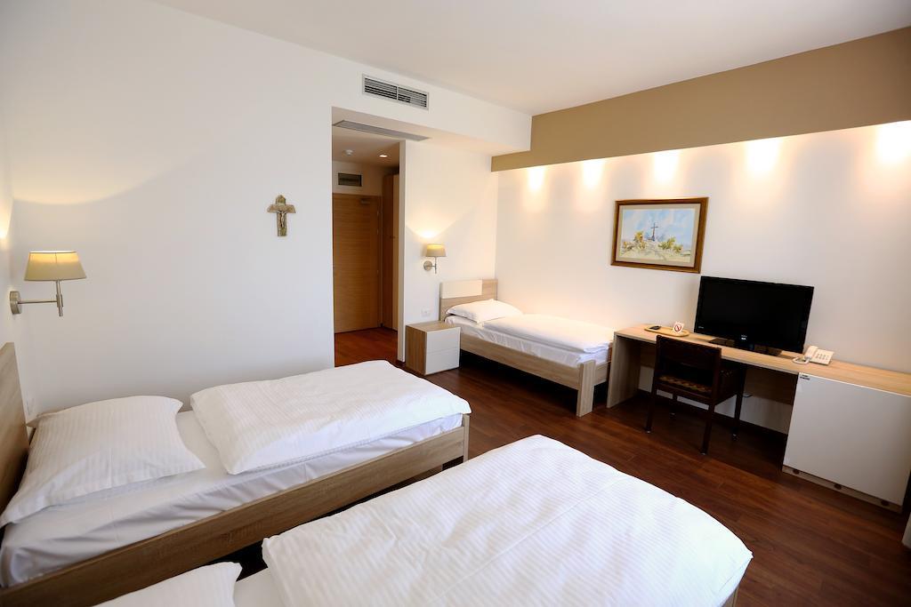 Hotel Quercus Меджугорье Номер фото