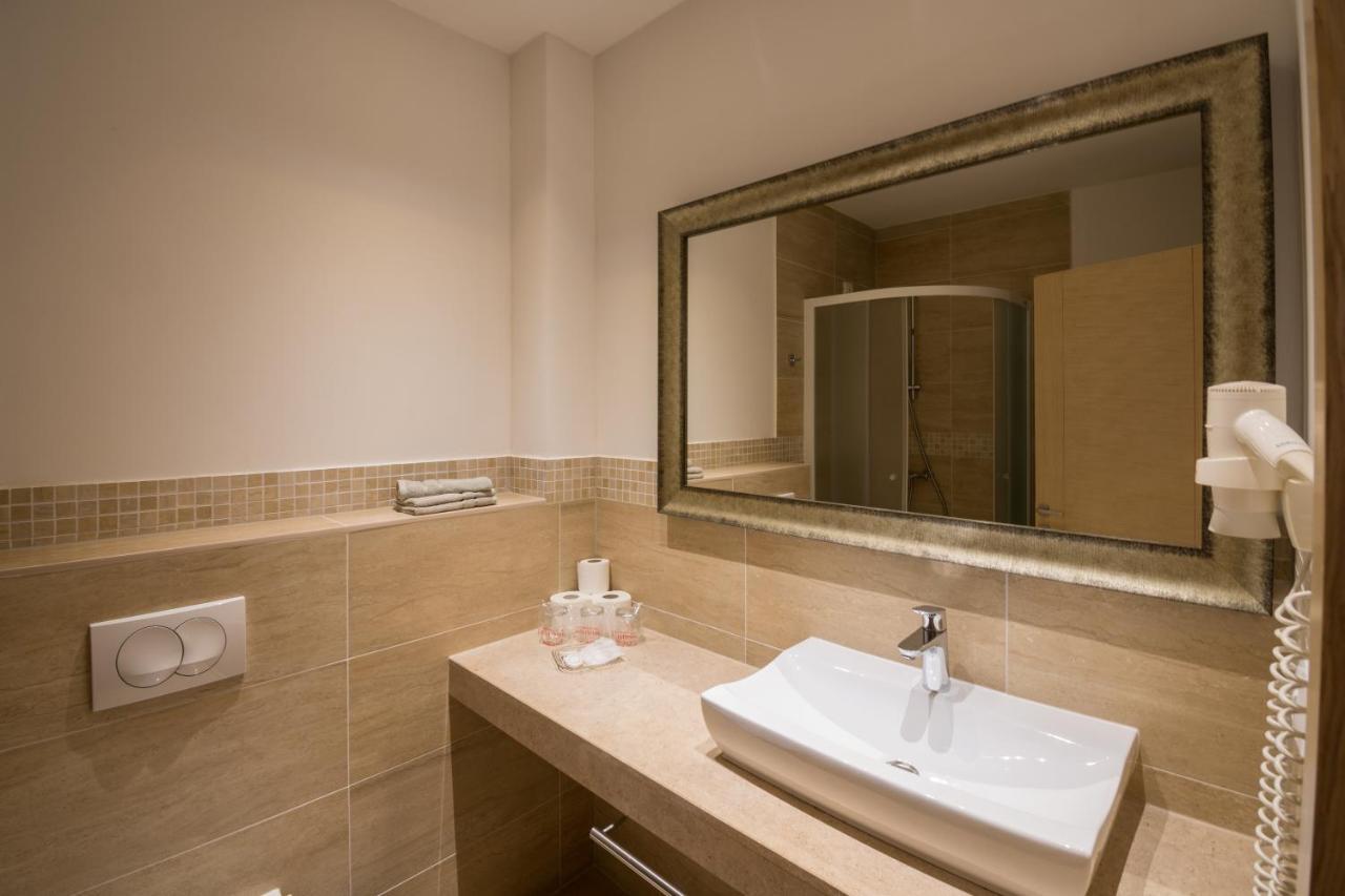 Hotel Quercus Меджугорье Экстерьер фото